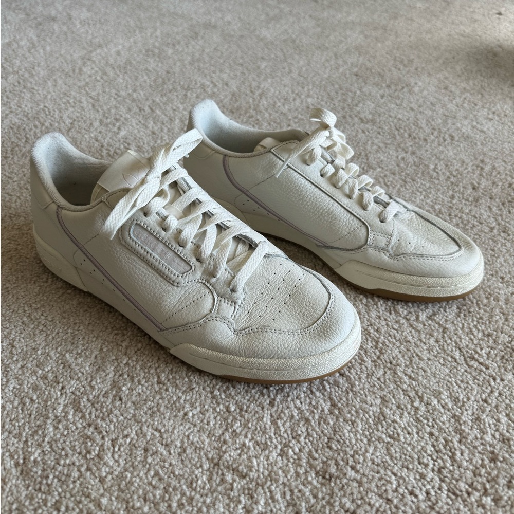Adidas Sneakers
